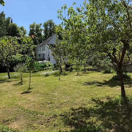 Charming House With Pool And Private Forest 펜션 Boisemont (Val-d'Oise)