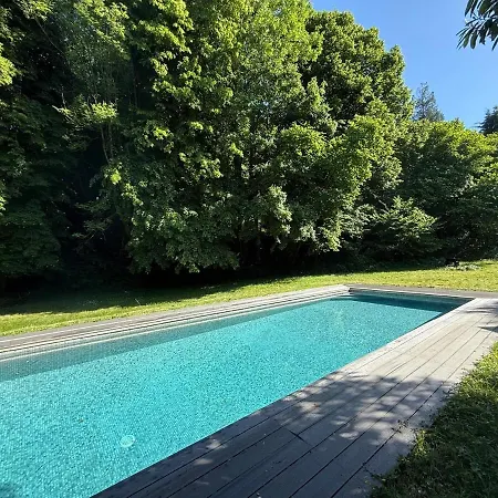 Charming House With Pool And Private Forest Holiday home